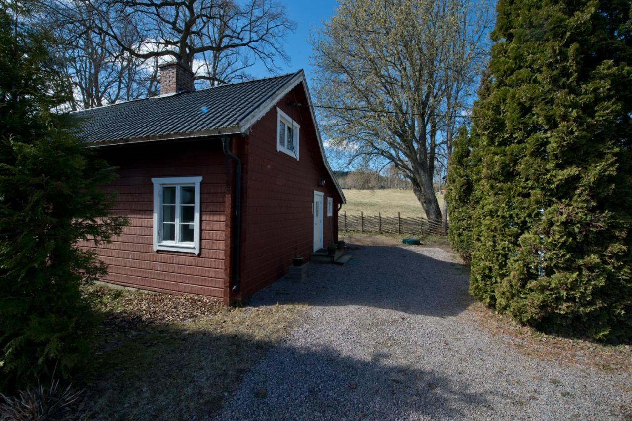 Naturskoent Boende Naera Skoevde Exterior photo